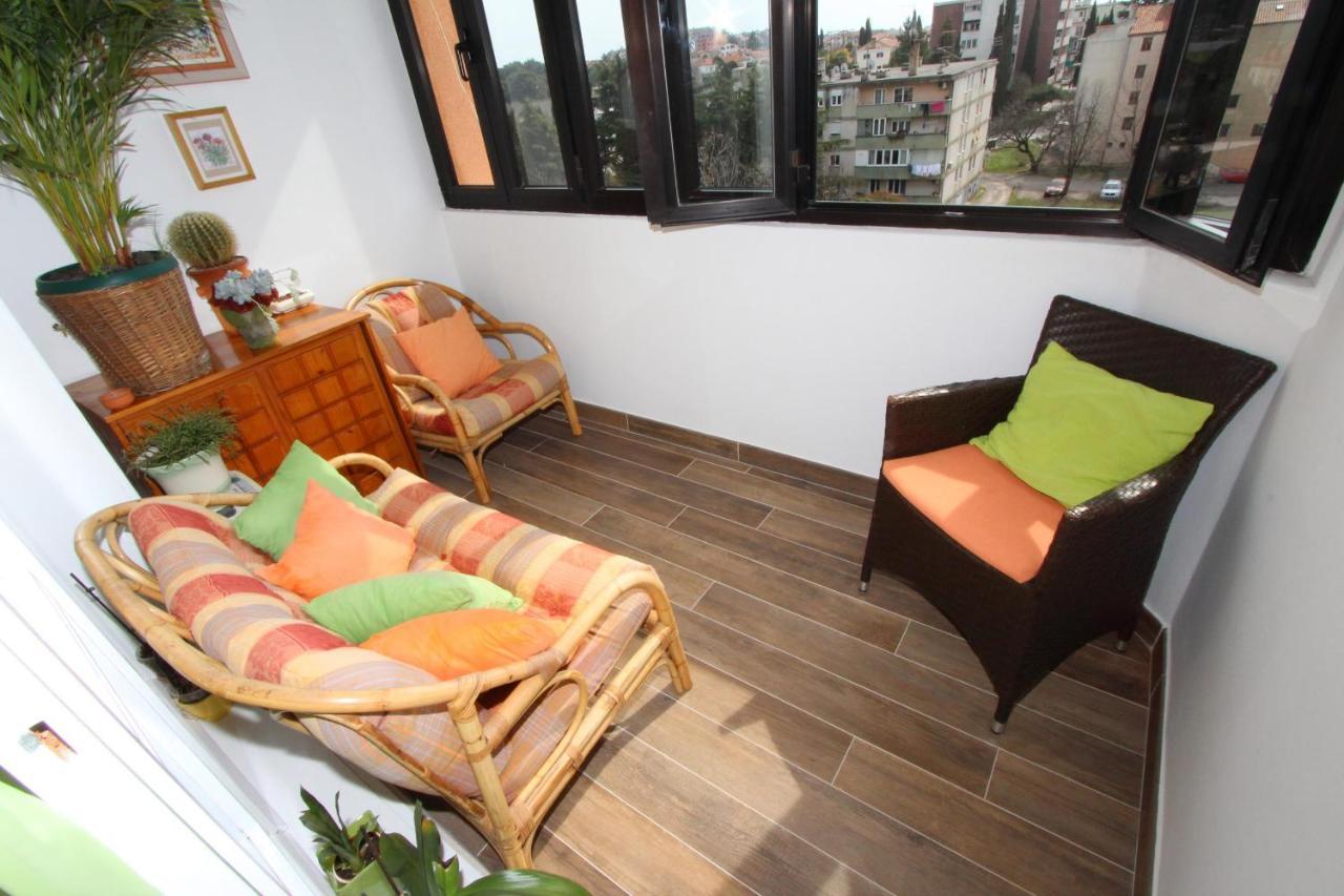 Apartment Elia ロヴィニ エクステリア 写真